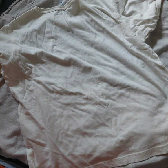 Universal Classic ET The Extraterrestial Tee - Picture 4 of 6